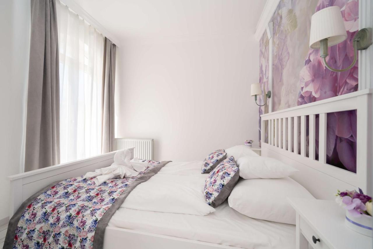 Villa Rose Garden Nyíregyháza Екстериор снимка