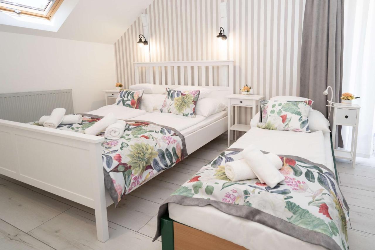 Villa Rose Garden Nyíregyháza Екстериор снимка