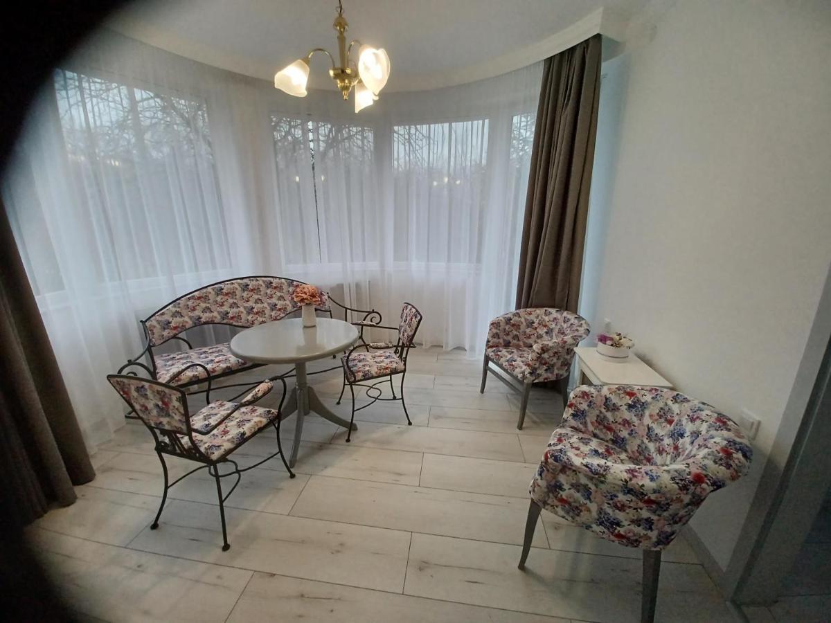 Villa Rose Garden Nyíregyháza Екстериор снимка