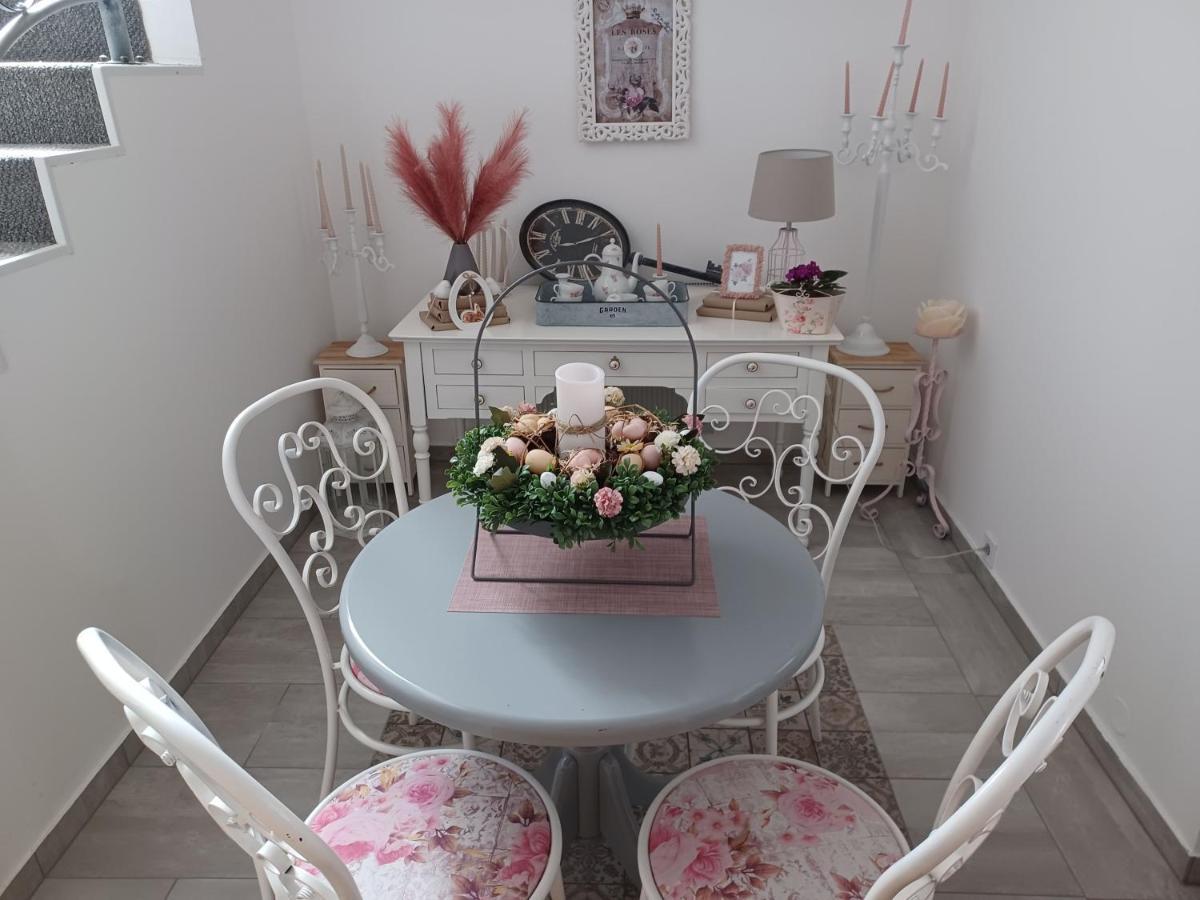 Villa Rose Garden Nyíregyháza Екстериор снимка