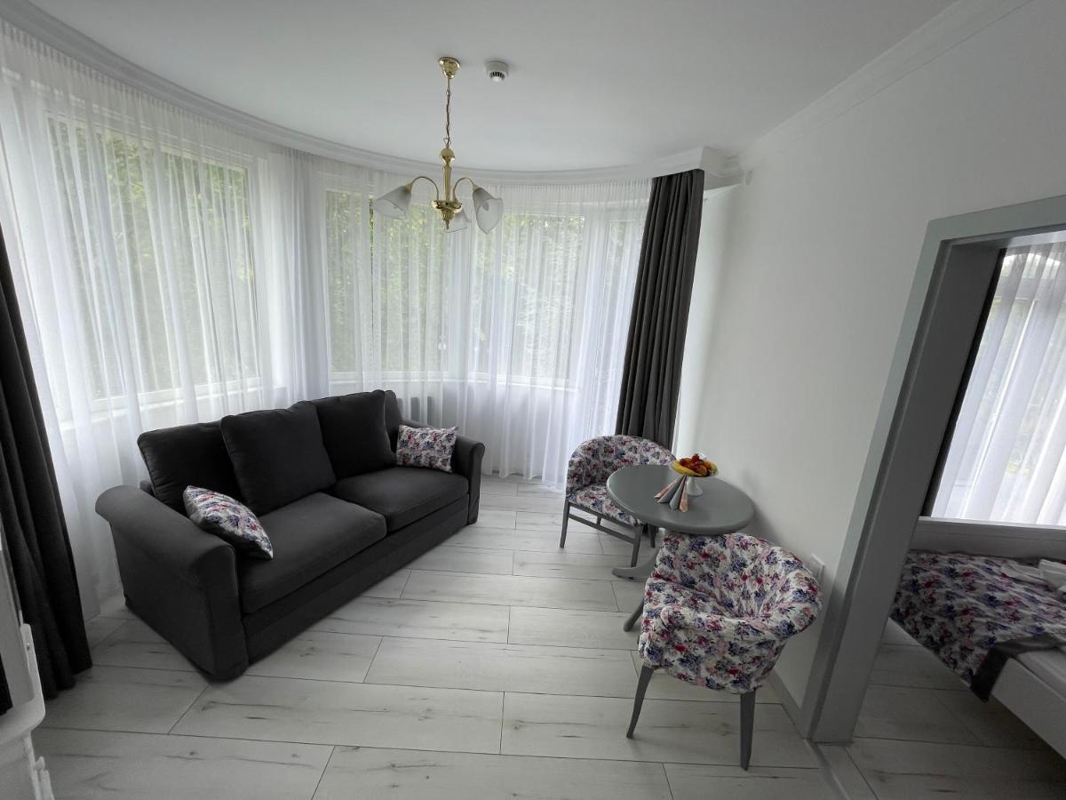 Villa Rose Garden Nyíregyháza Екстериор снимка